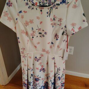 Elle dress, never worn, nwt